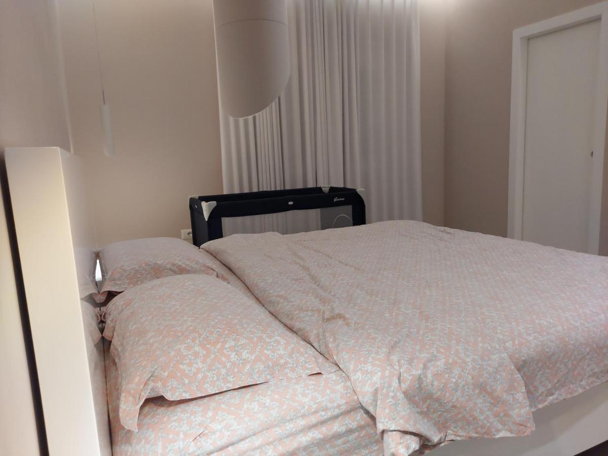 טיראנה Luxurious Double Bedroom Suite מראה חיצוני תמונה