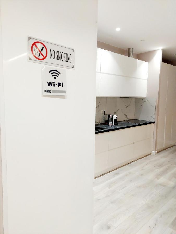 טיראנה Luxurious Double Bedroom Suite מראה חיצוני תמונה